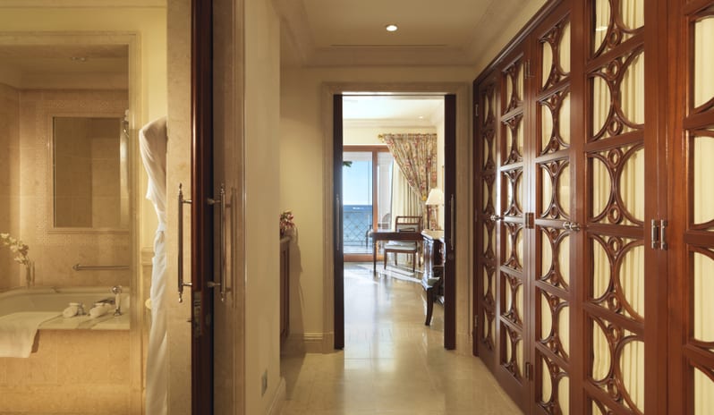 Luxury Ocean Room Entrance 1